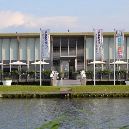 Safaritent Premium Aan Het Water *