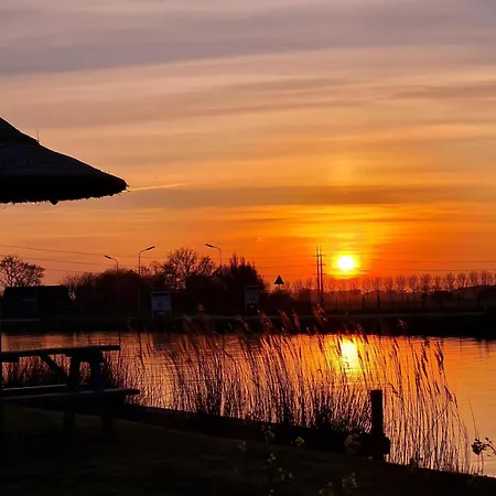 Safaritent Premium Aan Het Water