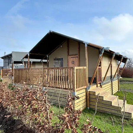 Safaritent Premium Aan Het Water Luxury tent