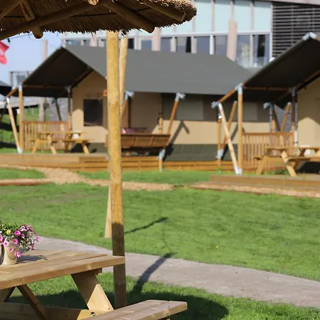 Luxury tent Safaritent Premium Aan Het Water